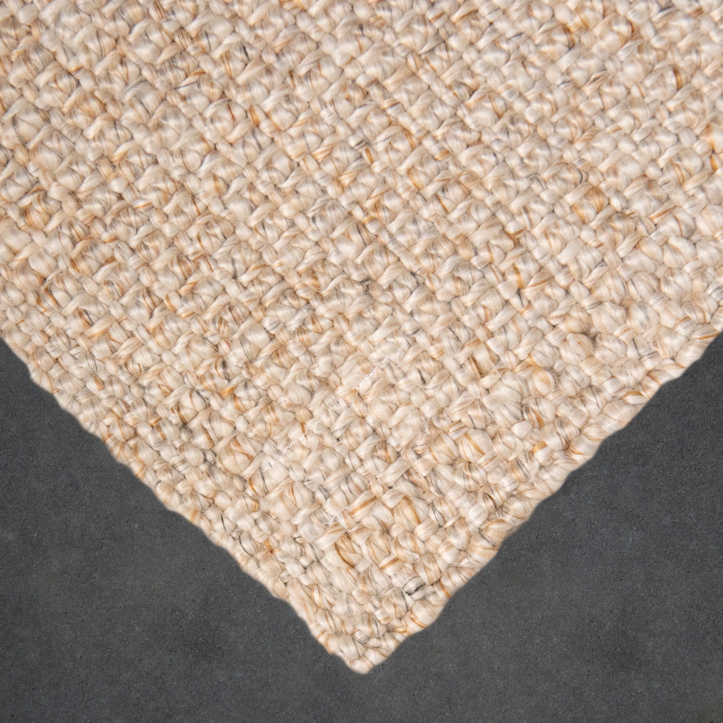 Lodge Outdoor / Indoor